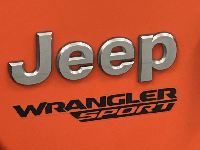 Used 2018 Jeep Wrangler Sport AWD/4WD image 17
