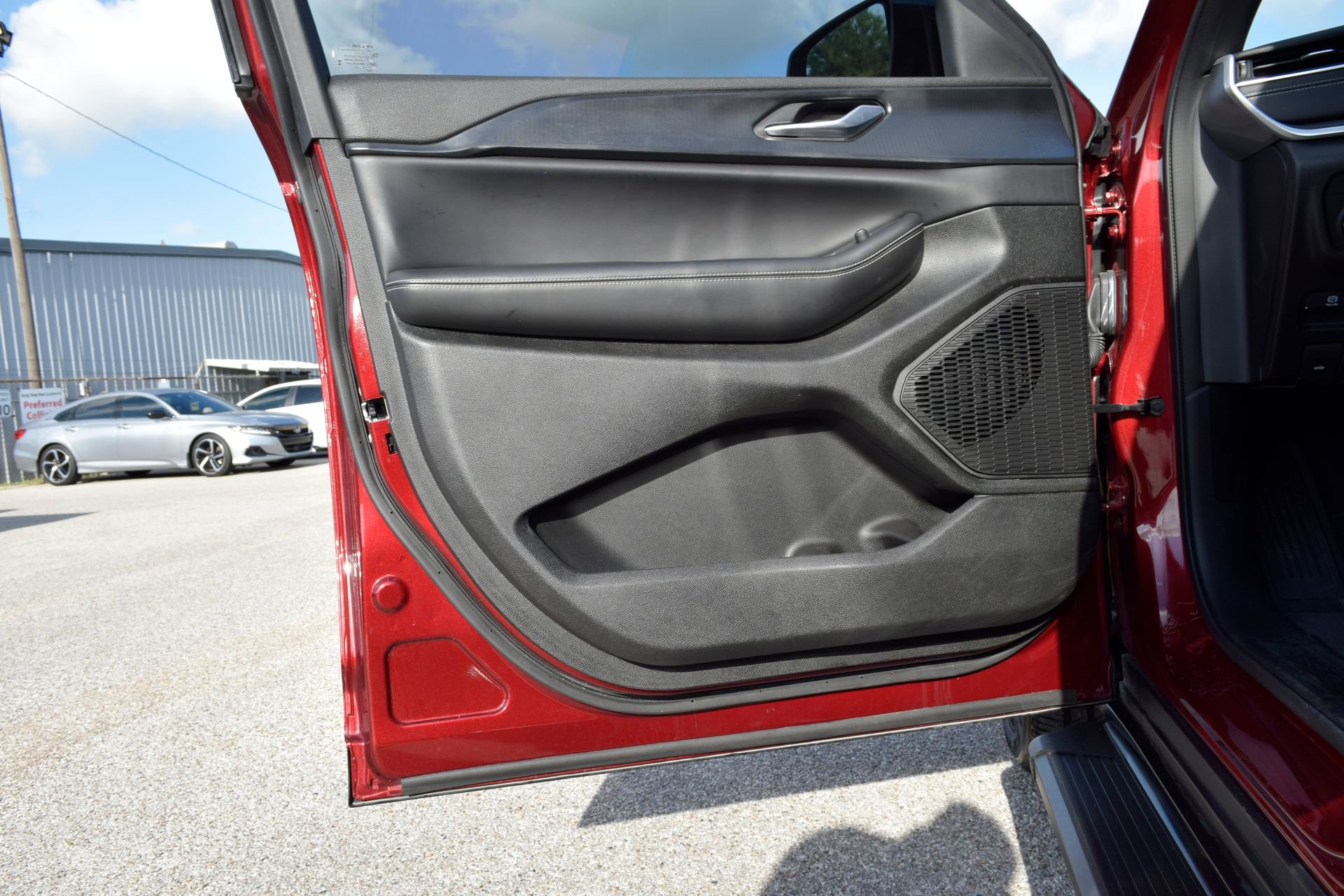 Used 2023 Jeep Grand Cherokee L Laredo image 19