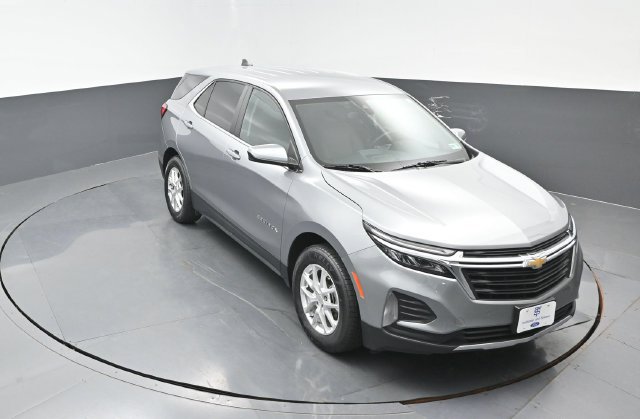 Used 2024 Chevrolet Equinox LT AWD/4WD image 17