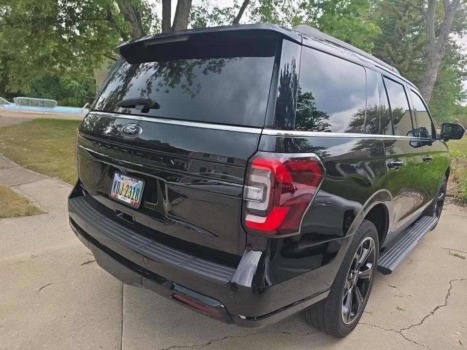 Certified 2023 Ford Expedition Limited AWD/4WD image 4