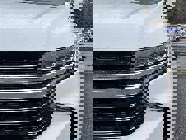 Used 2022 Chevrolet Tahoe LT w/ Luxury Package image 9