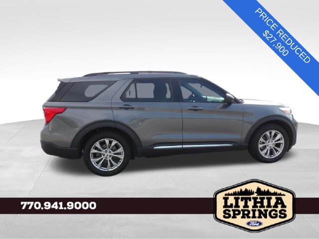 Certified 2023 Ford Explorer XLT w/ Equipment Group 202A RWD image 9