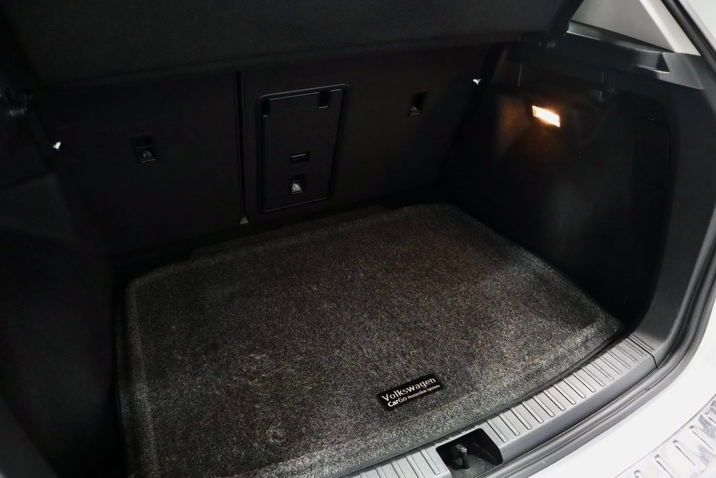 Used 2022 Volkswagen Taos S image 15