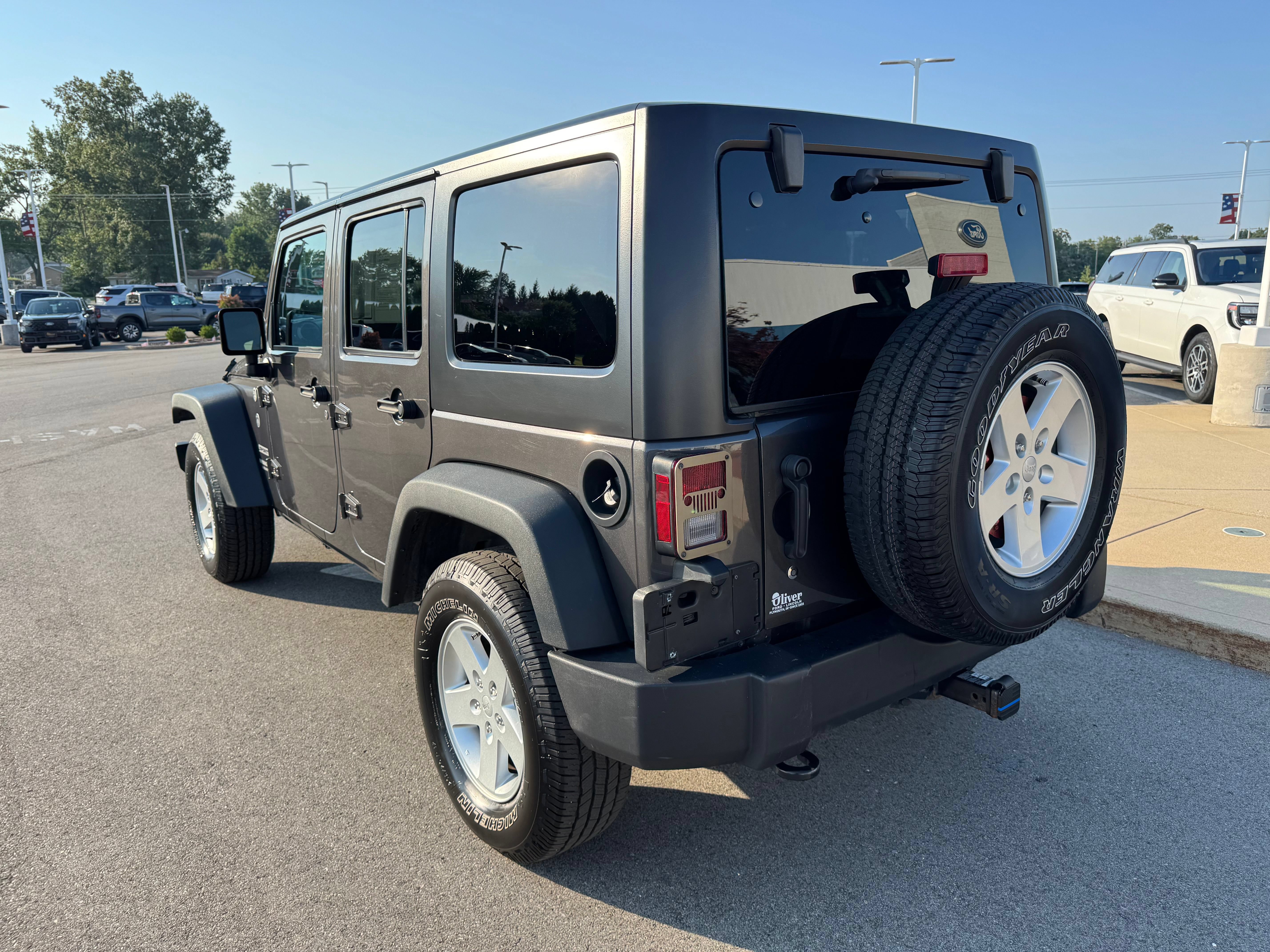 Used 2017 Jeep Wrangler Unlimited Sport w/ Quick Order Package 24S AWD/4WD image 5