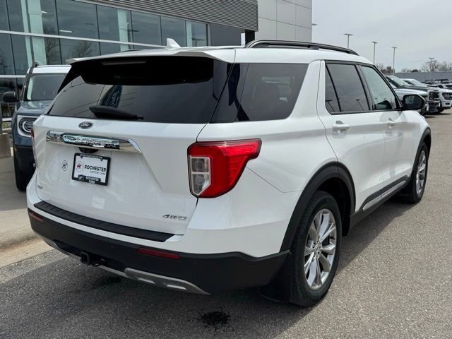 Certified 2022 Ford Explorer XLT w/ Equipment Group 202A AWD/4WD image 2