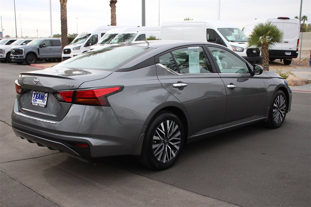 Used 2023 Nissan Altima 2.5 SV image 8