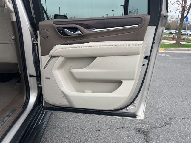 Used 2022 GMC Yukon XL Denali AWD/4WD image 21