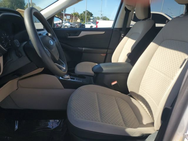 Certified 2022 Ford Escape SE w/ SE Sport Appearance Package image 14