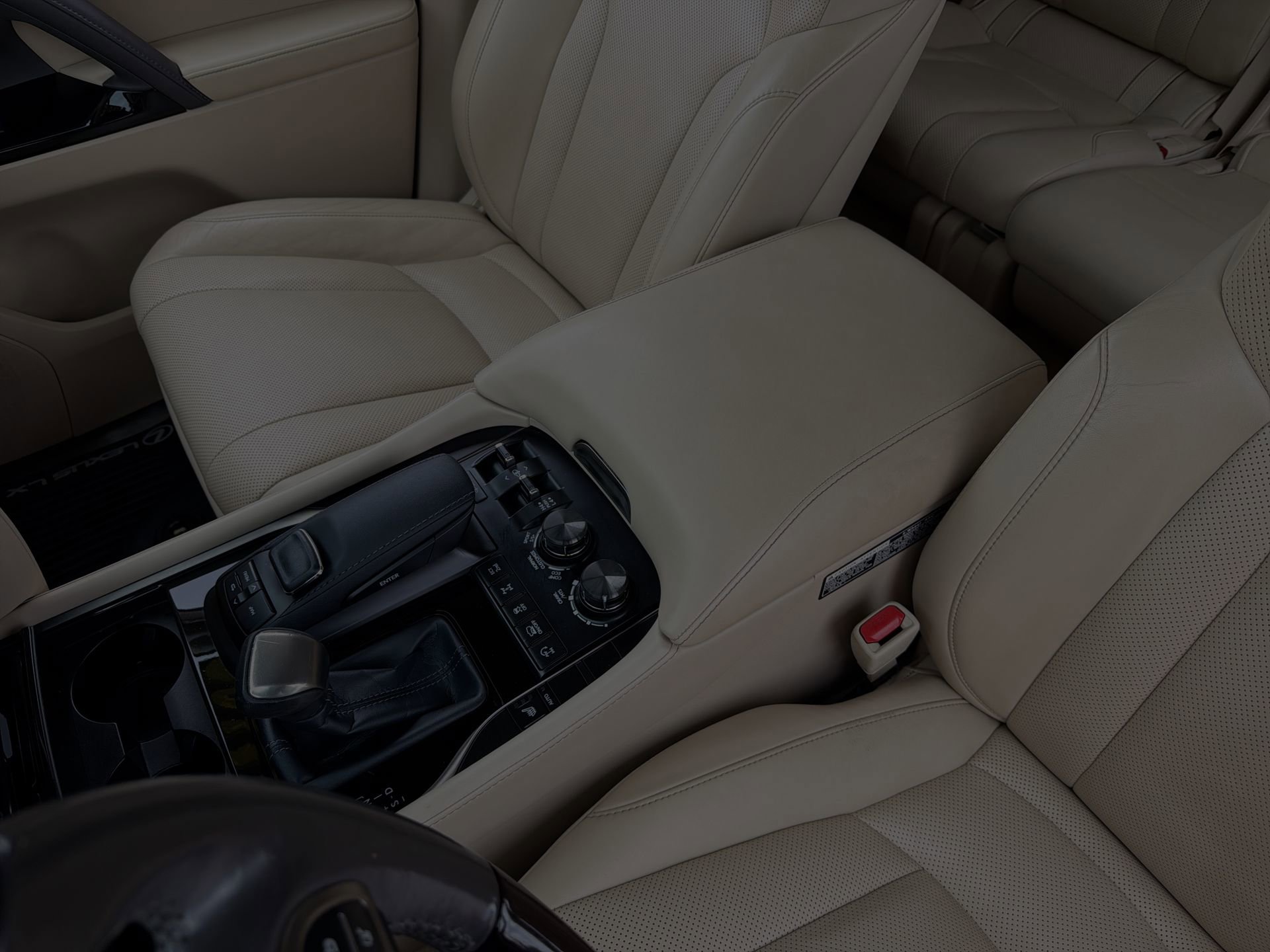 Used 2018 Lexus LX 570 4WD image 21