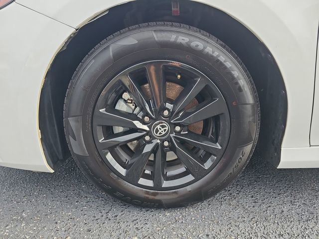 Used 2025 Toyota Camry LE FWD image 34