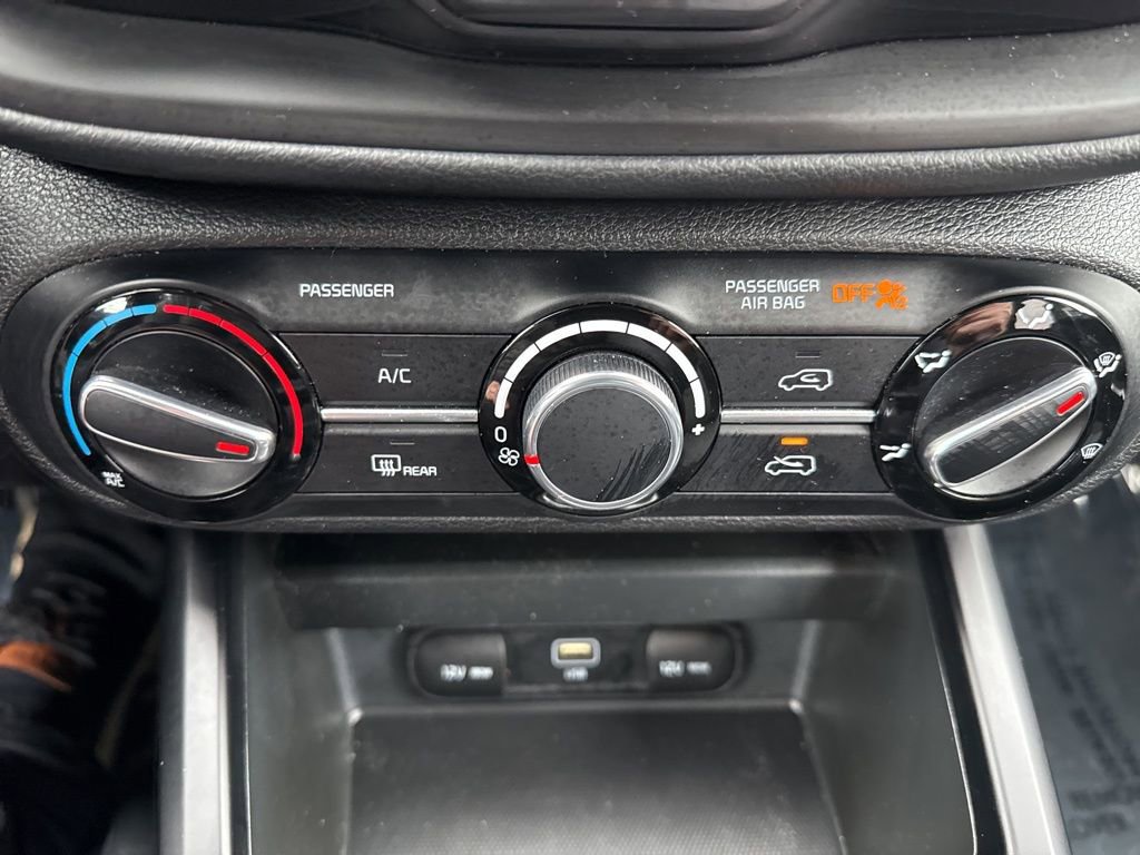 Used 2023 Kia Soul LX FWD image 25