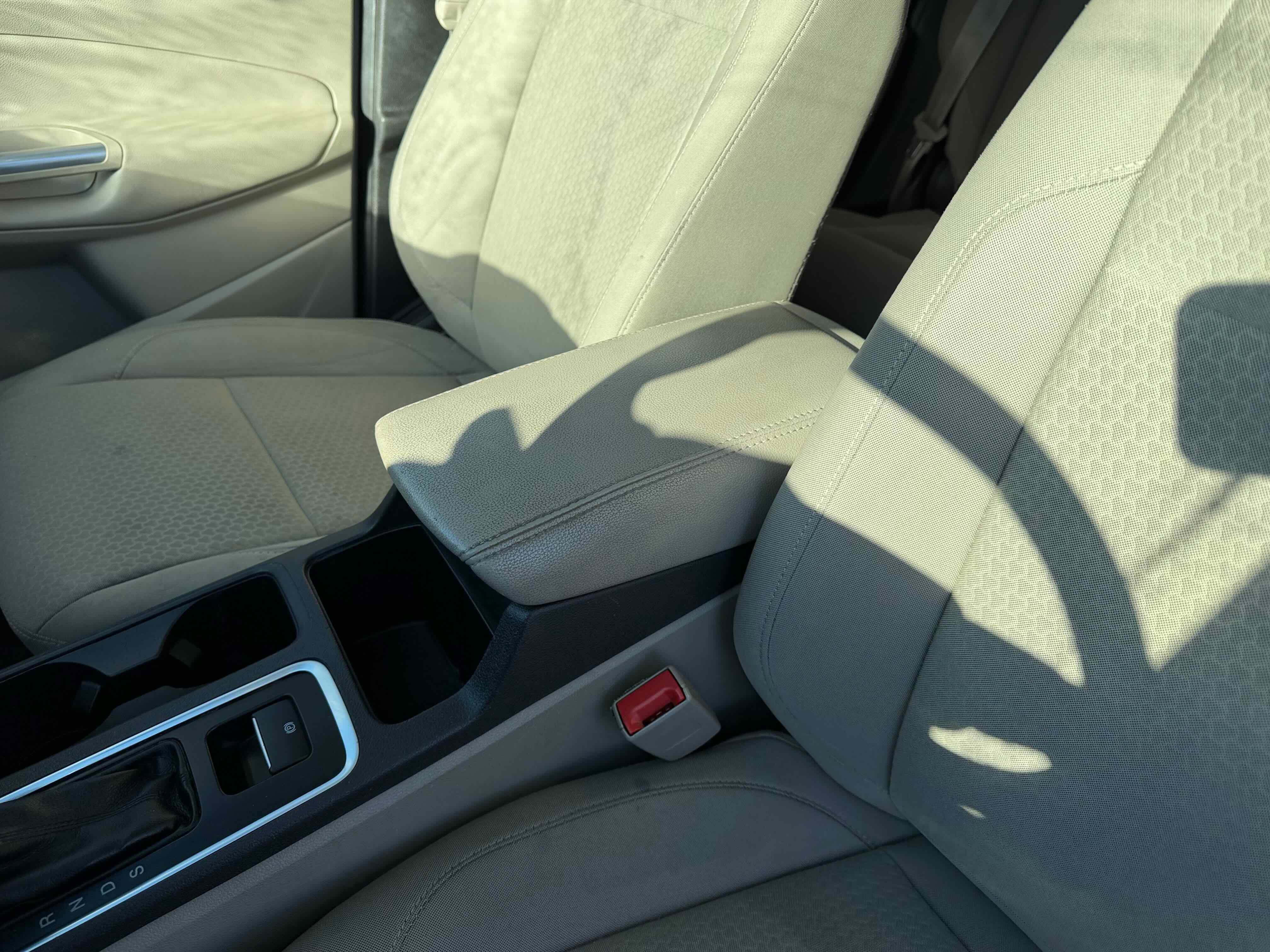 Certified 2018 Ford Escape SE image 28