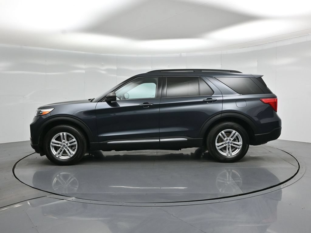 Certified 2023 Ford Explorer XLT RWD image 31