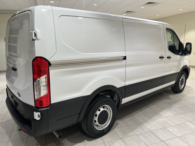 Certified 2024 Ford Transit 150 Low Roof RWD image 5