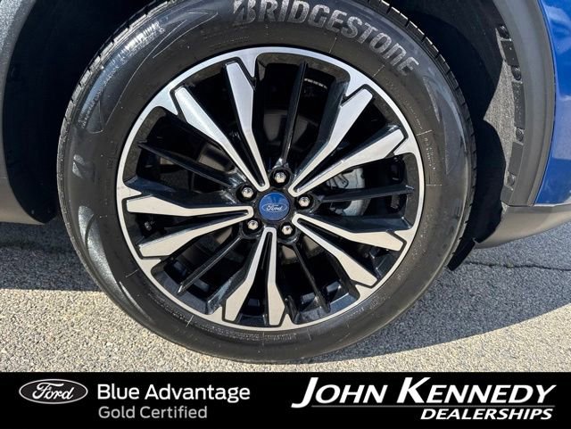 Certified 2022 Ford Escape SE w/ SE Sport Appearance Package AWD/4WD image 24