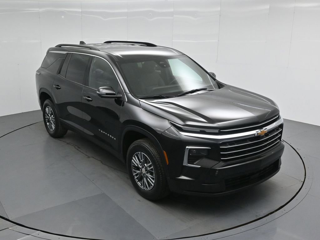 Used 2024 Chevrolet Traverse LT image 4