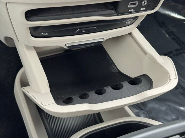 Used 2018 Chrysler Pacifica Touring-L Plus FWD image 23
