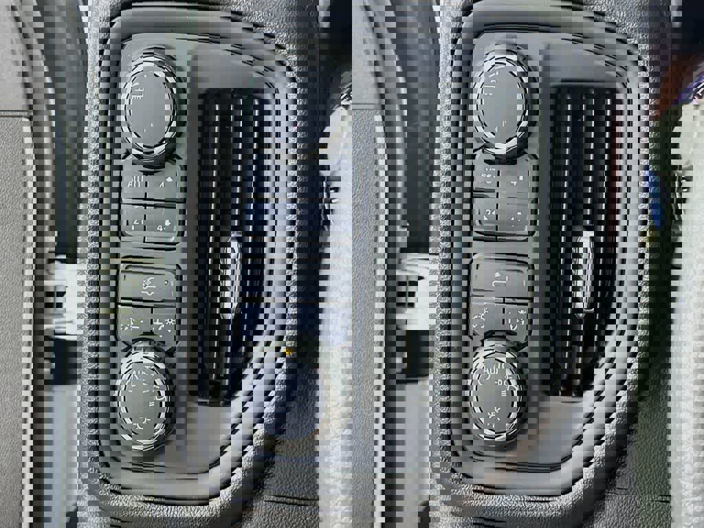 Used 2020 Chevrolet Silverado 1500 Custom Trail Boss w/ Infotainment Package image 26