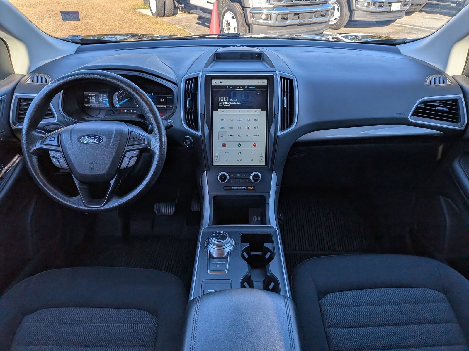 Certified 2022 Ford Edge SE w/ Black Appearance Package image 16