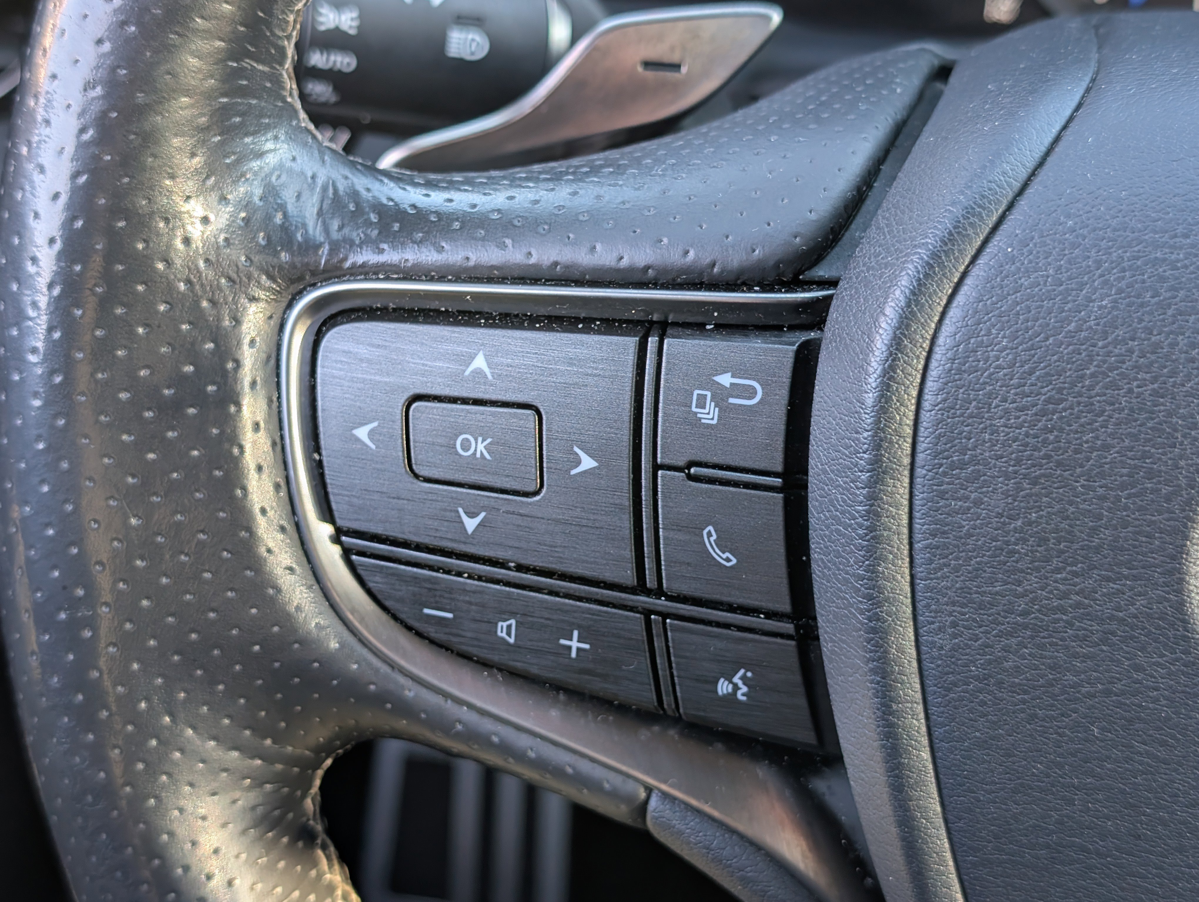 Used 2019 Lexus LS 500 F Sport image 25