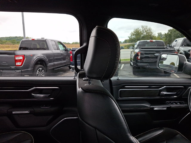 Used 2022 RAM 1500 Laramie AWD/4WD image 17