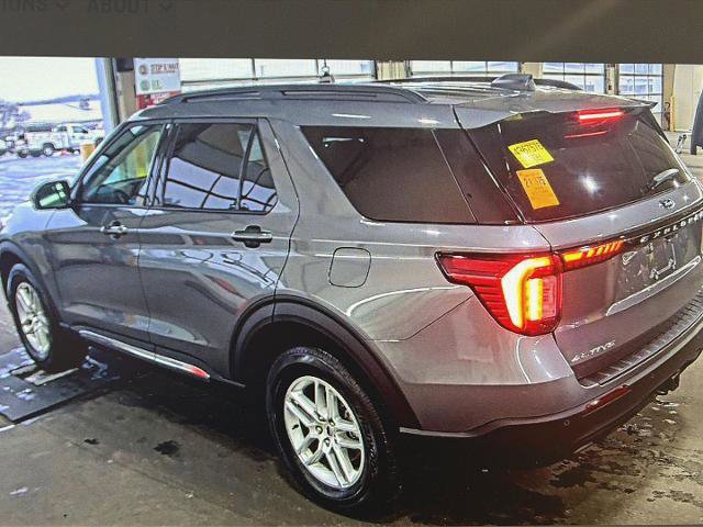 Certified 2025 Ford Explorer Active image 2