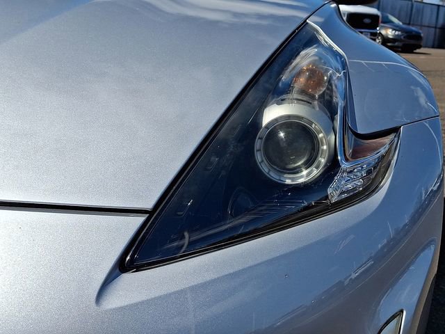 Used 2018 Nissan 370Z Touring Sport image 9