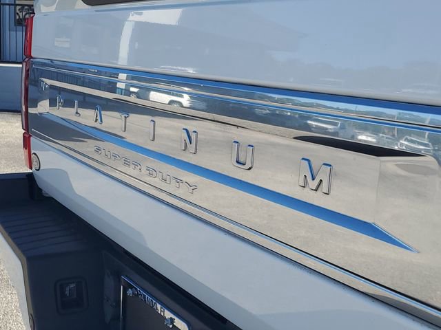 Certified 2022 Ford F350 Platinum w/ FX4 Off-Road Package image 6