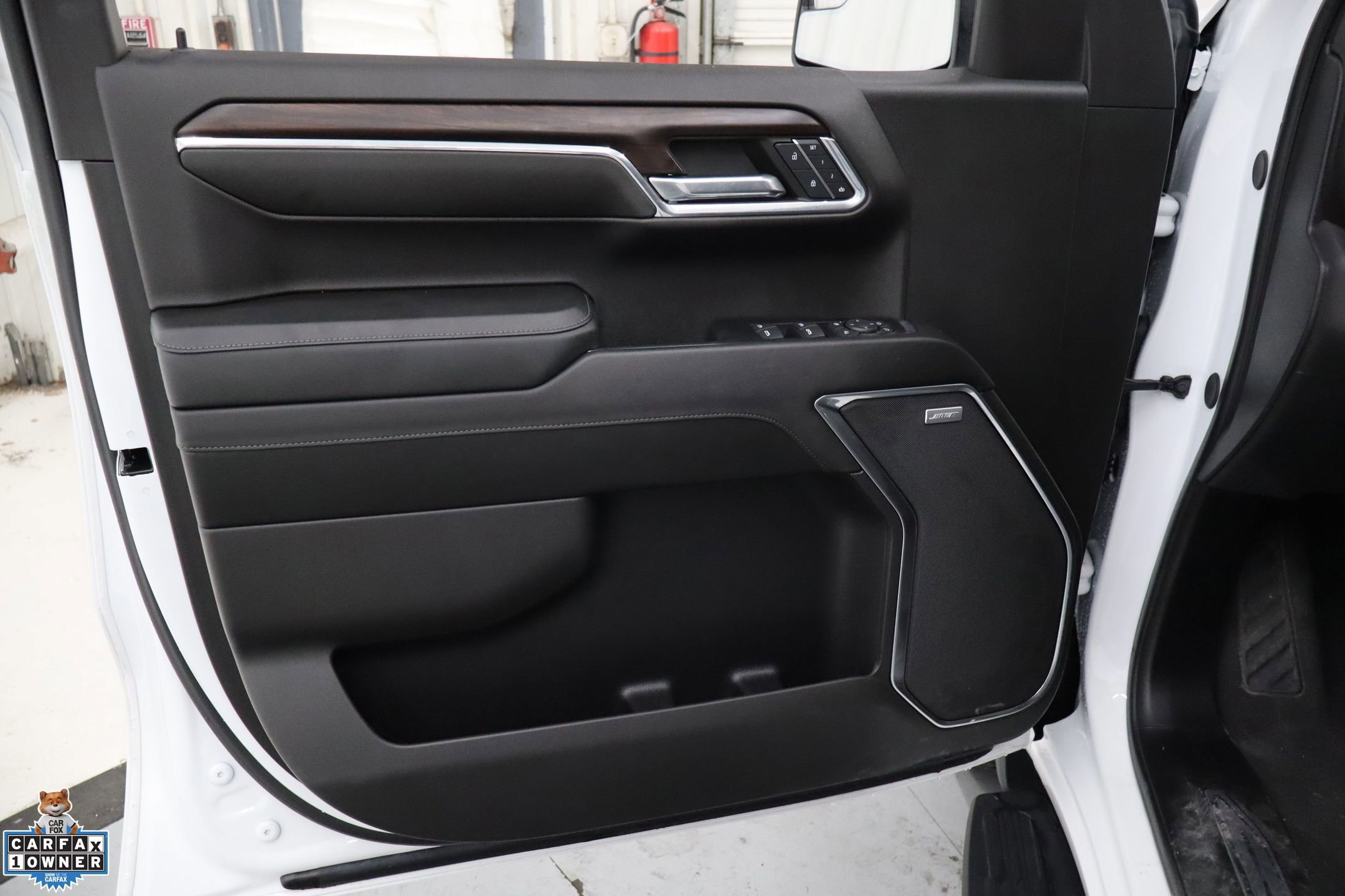 Used 2024 GMC Sierra 1500 SLT w/ SLT Premium Package image 12