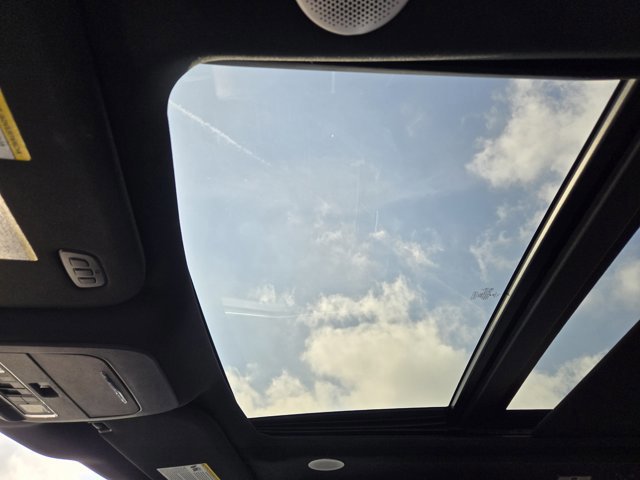 Certified 2023 Ford F150 Platinum w/ Equipment Group 701A High image 24