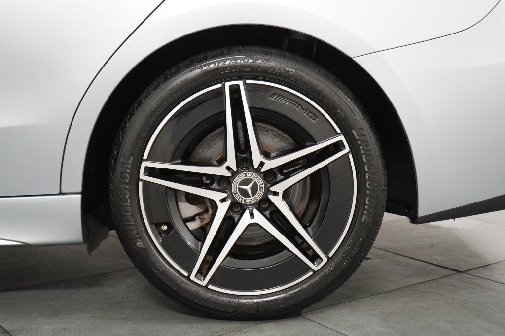 Used 2023 Mercedes-Benz C 300 4MATIC Sedan image 32