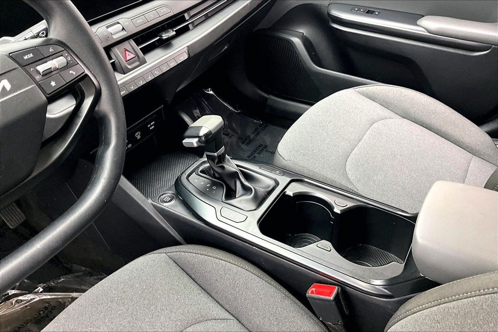 Used 2025 Kia K4 FWD image 15