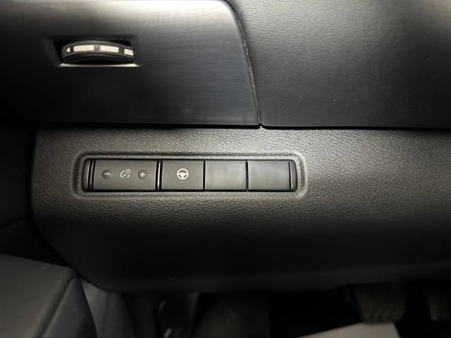 Used 2024 Nissan Pathfinder Rock Creek AWD/4WD image 21
