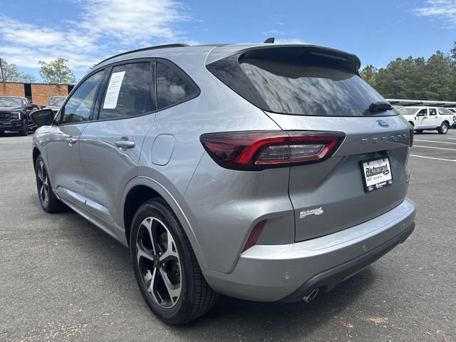 Certified 2023 Ford Escape ST-Line Elite AWD/4WD image 4