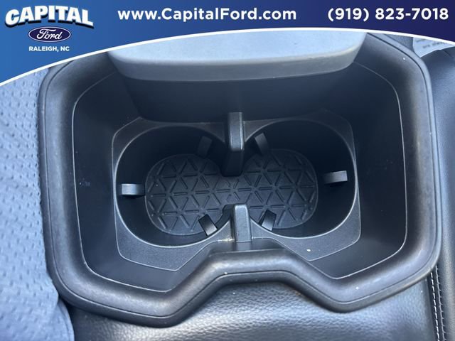 Used 2022 Toyota RAV4 XLE Premium image 31