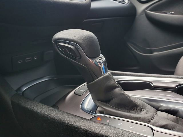 Used 2022 Chevrolet Malibu LT image 24