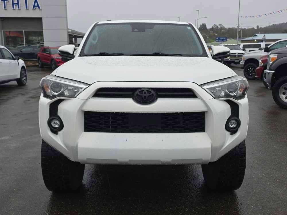 Used 2022 Toyota 4Runner SR5 Premium image 8
