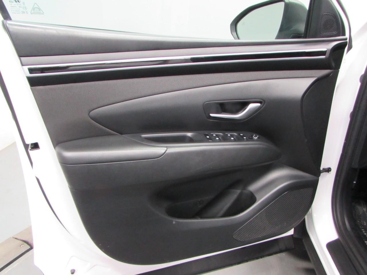 Used 2023 Hyundai Tucson SEL w/ Convenience Package AWD/4WD image 12