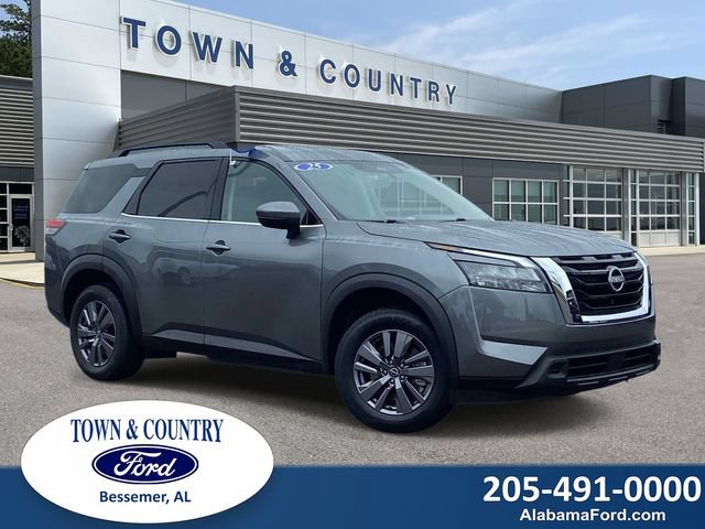 Used 2025 Nissan Pathfinder SV