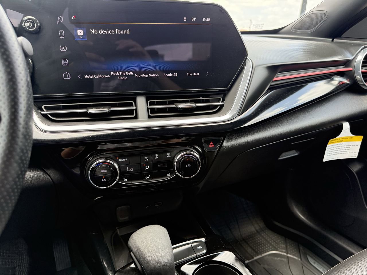 Used 2024 Chevrolet Trax RS w/ Sunroof Package FWD image 15