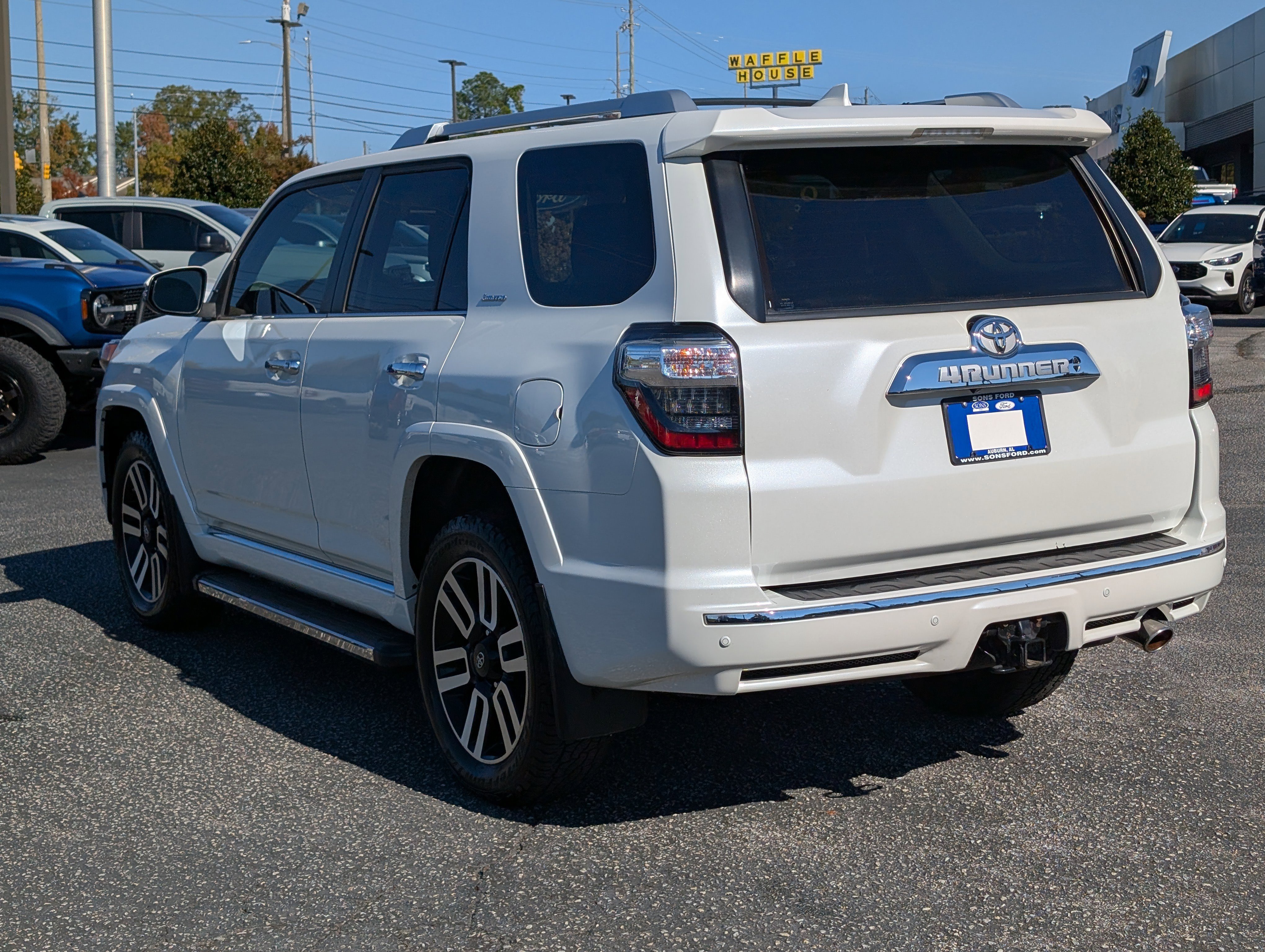 Used 2021 Toyota 4Runner Limited image 13