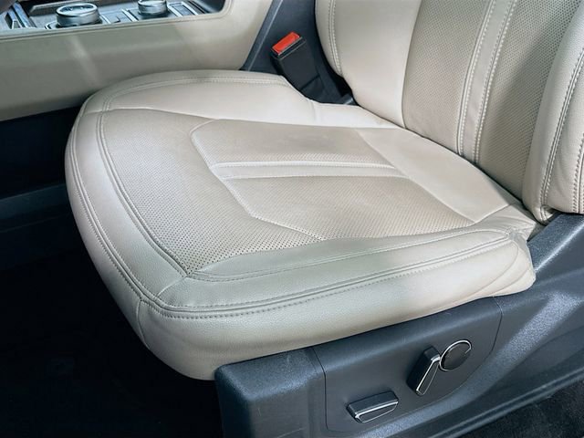 Certified 2023 Ford Expedition Limited image 11