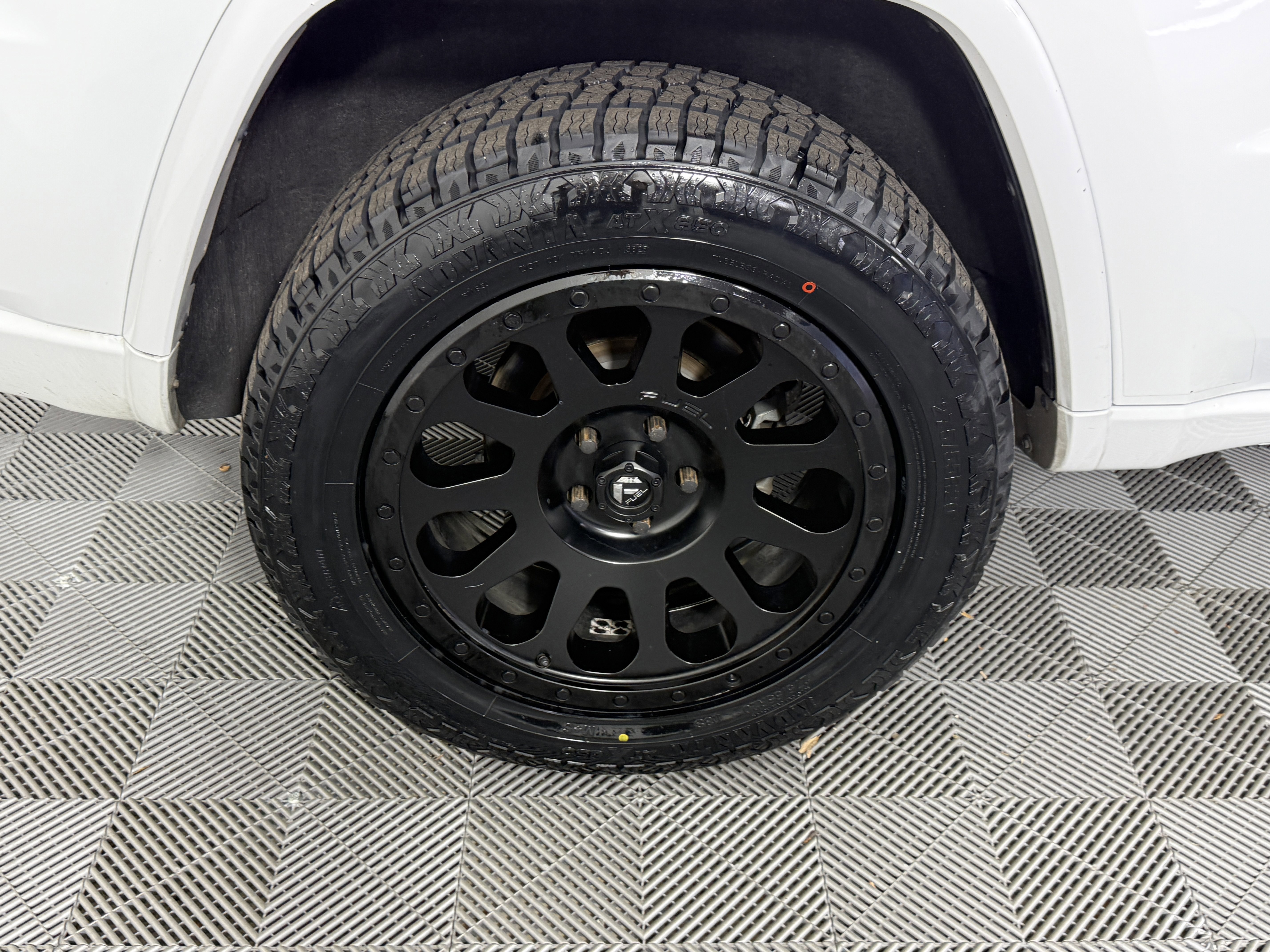 Used 2020 Jeep Grand Cherokee Altitude image 29