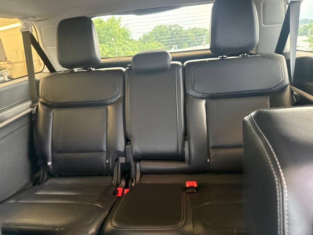 Certified 2026 Ford Expedition Max Platinum w/ Driver's Package AWD/4WD image 16