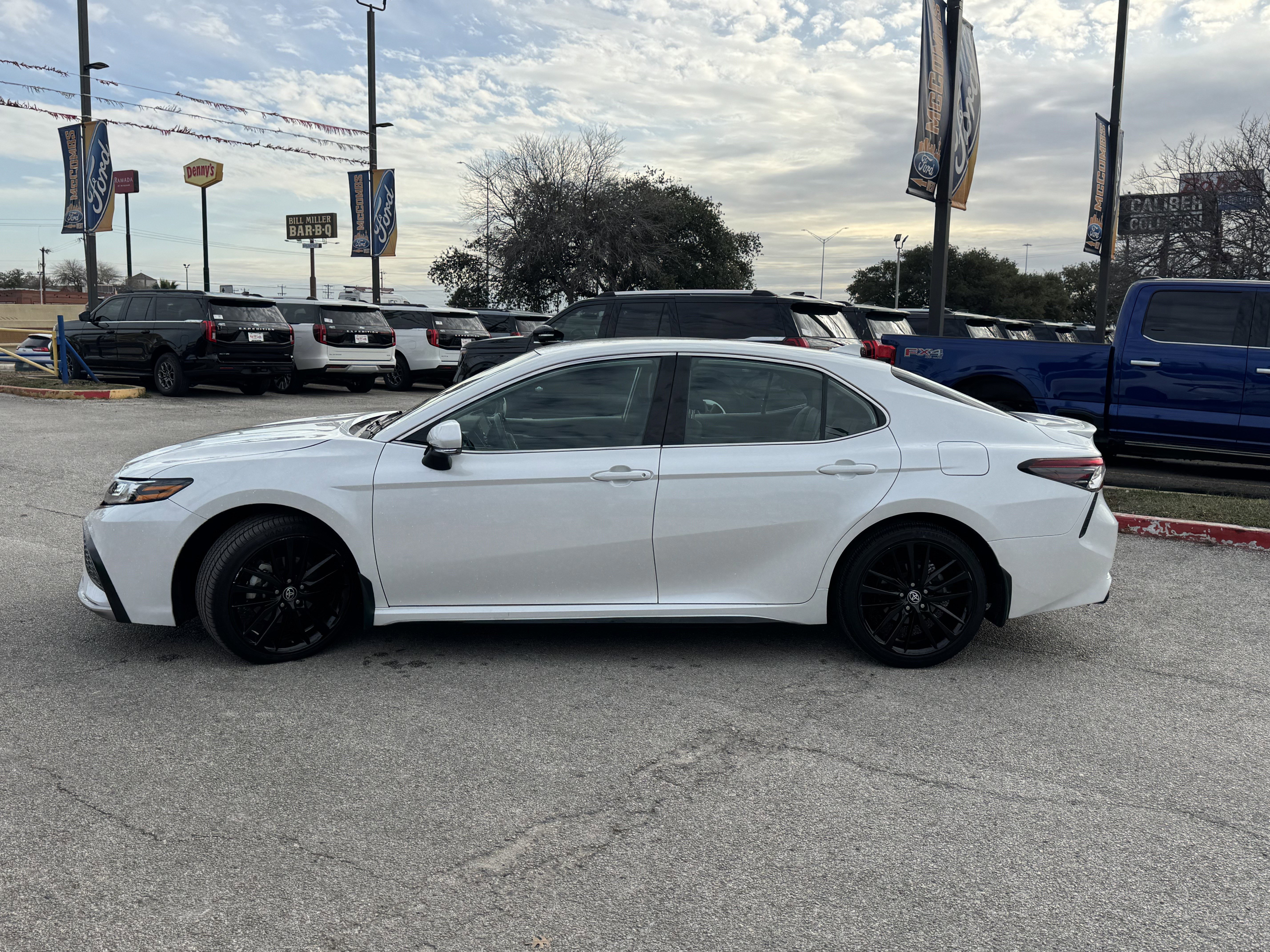 Used 2024 Toyota Camry XSE image 7