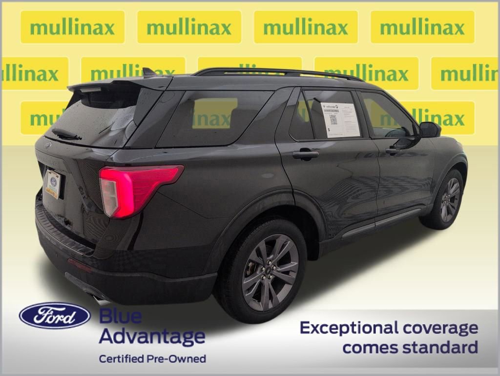 Certified 2023 Ford Explorer XLT w/ Equipment Group 202A image 5