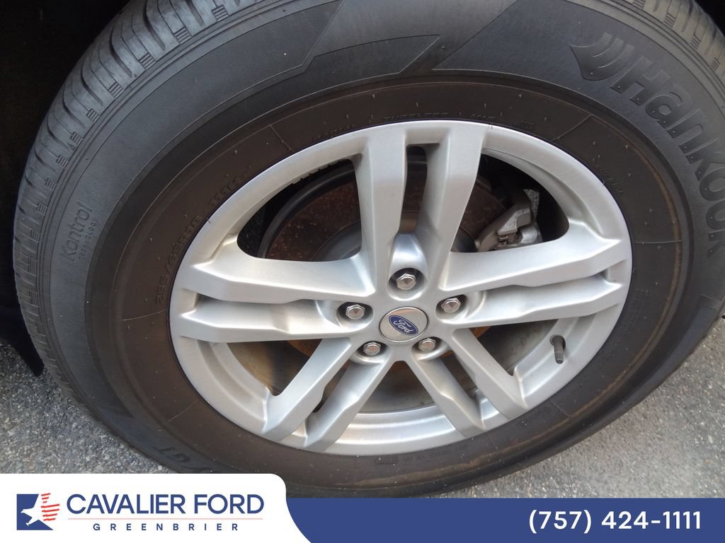 Certified 2024 Ford Explorer XLT RWD image 13