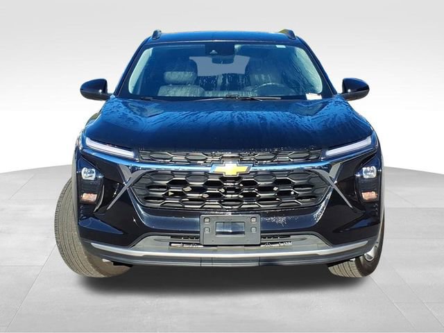 Used 2024 Chevrolet Trax LT w/ Driver Confidence Package image 9