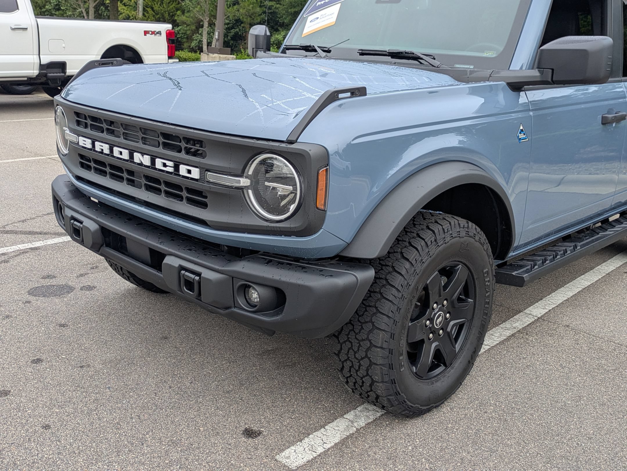 Certified 2024 Ford Bronco Black Diamond AWD/4WD image 10