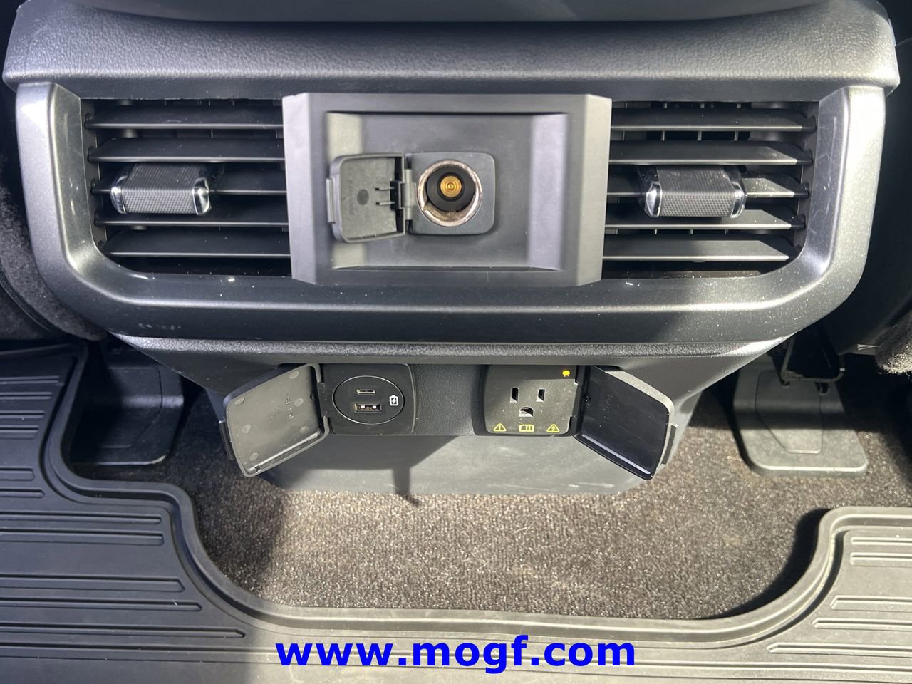 Certified 2022 Ford F150 XLT w/ Equipment Group 302A High image 26